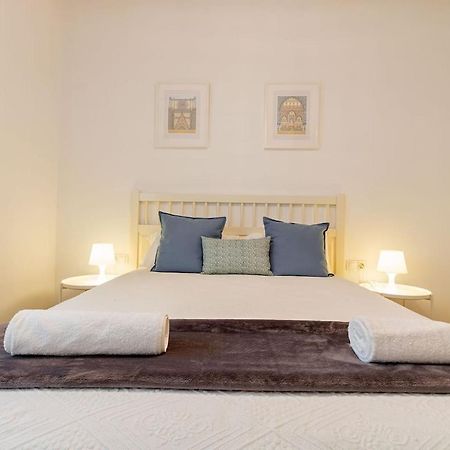 Triana Alfareria Suites By Valcambre Севиля Екстериор снимка