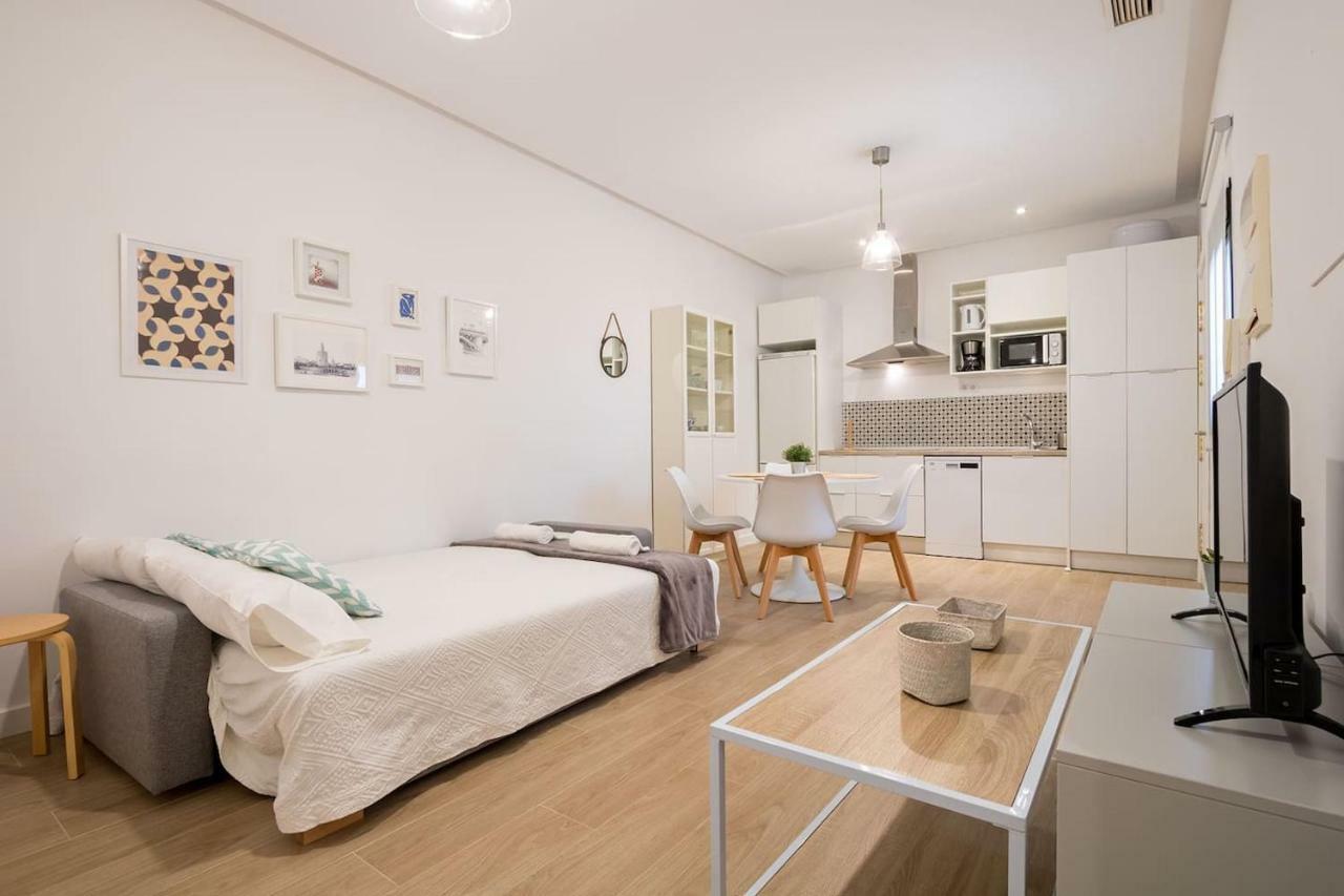 Triana Alfareria Suites By Valcambre Севиля Екстериор снимка